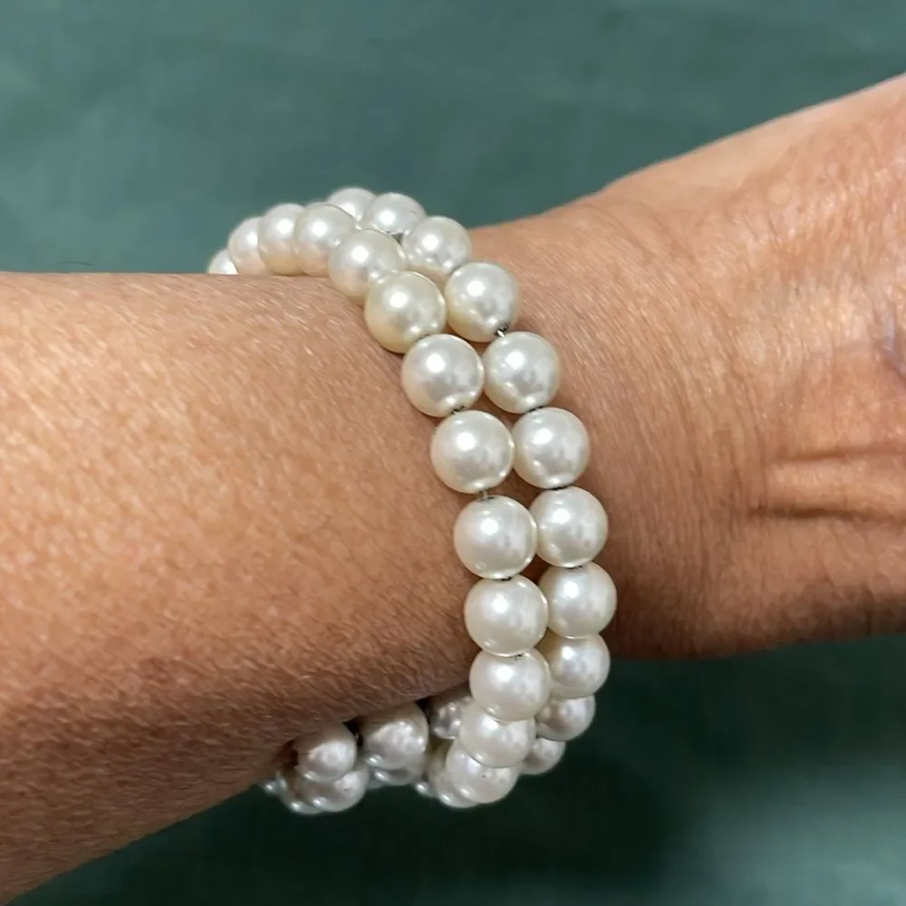 Vintage Elegant Pearl Bracelet